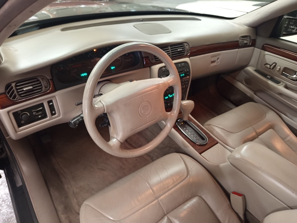 CADILLAC DE VILLE CONCOURSE