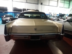 CADILLAC 
