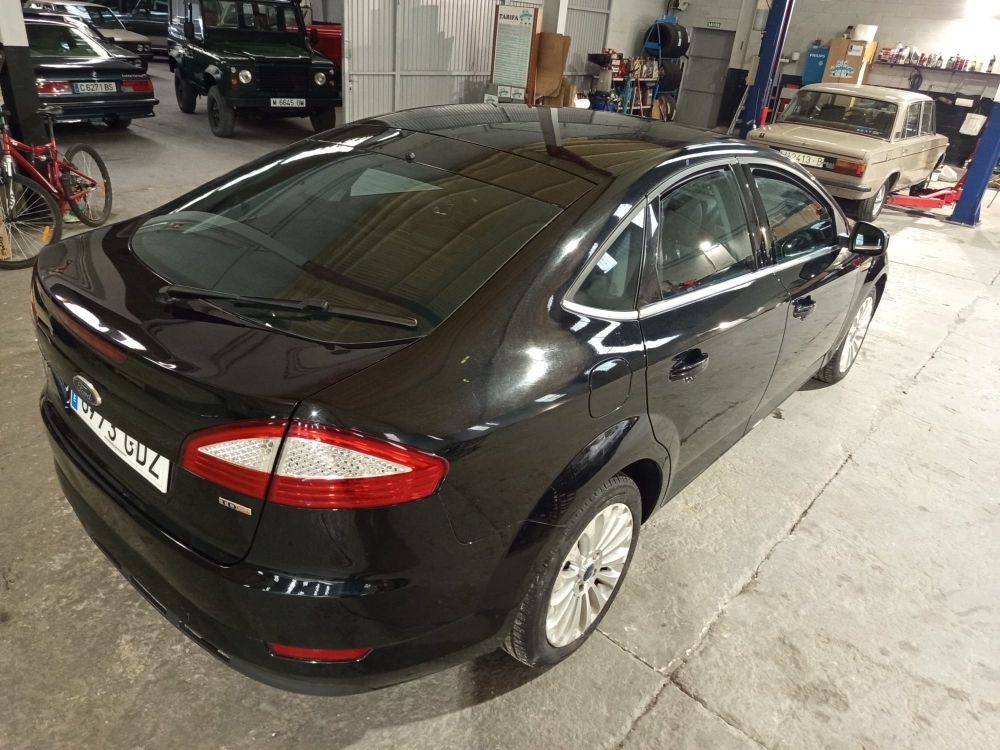 FORD MONDEO