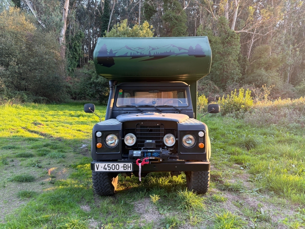 LAND ROVER 88