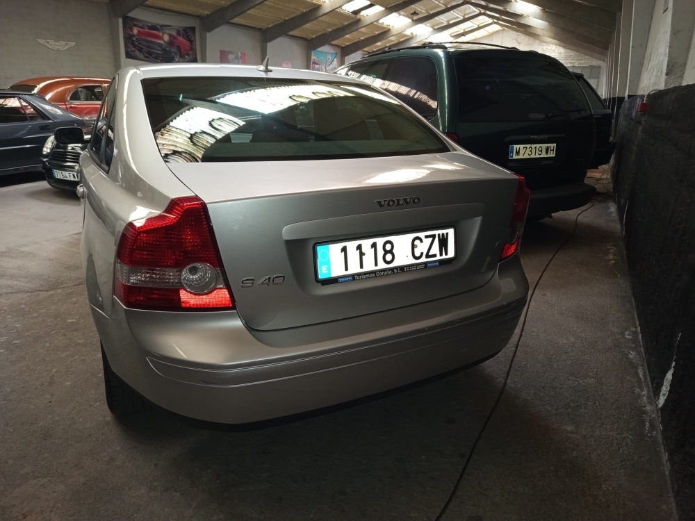 VOLVO S 60