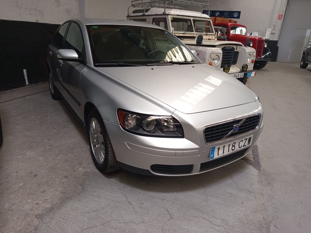VOLVO S 60