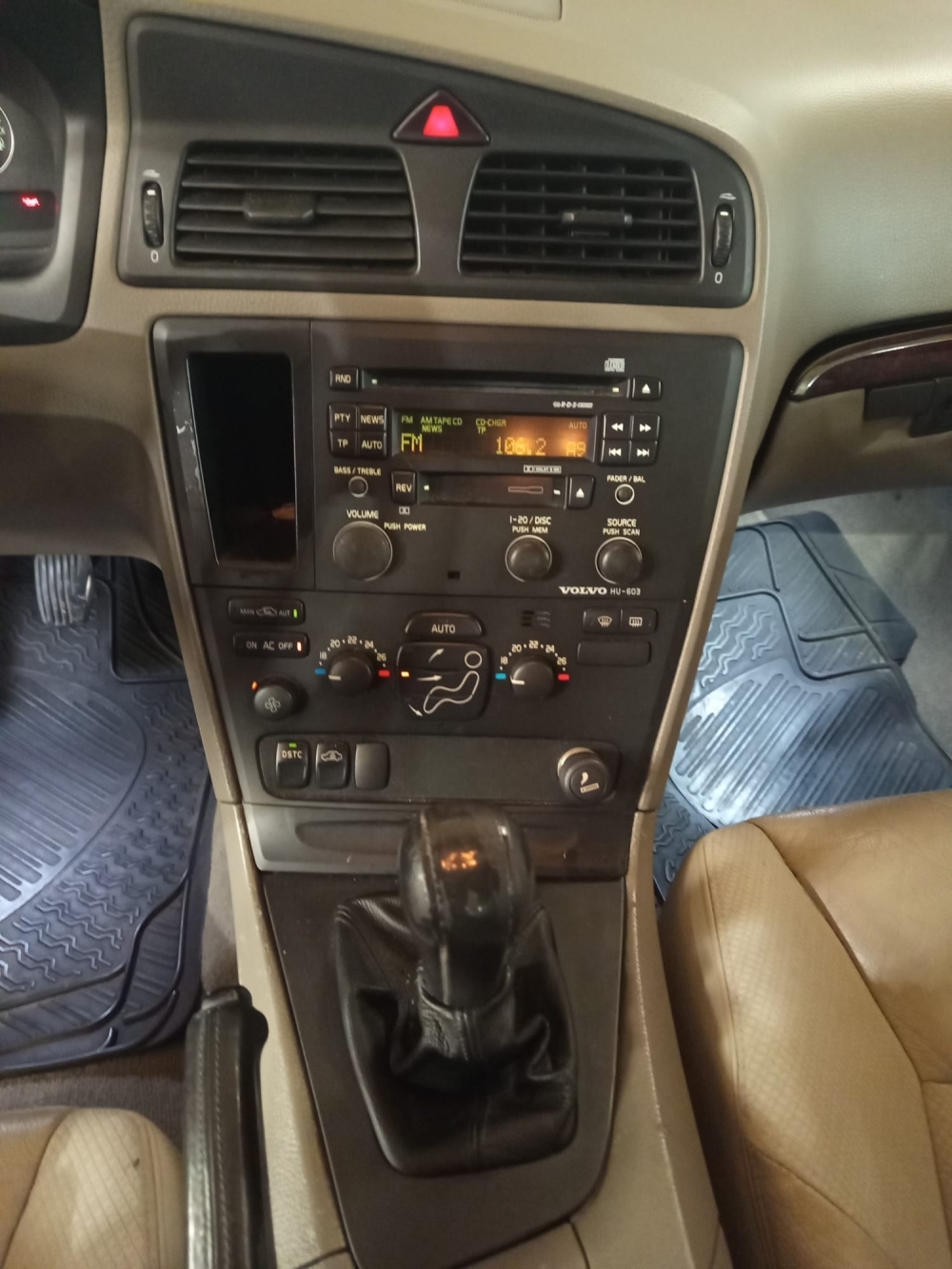 VOLVO S 60