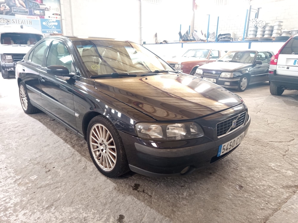 VOLVO S 60
