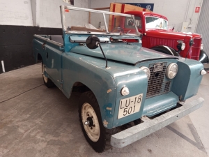 LAND ROVER 