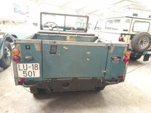 LAND ROVER 