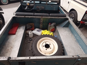 LAND ROVER 